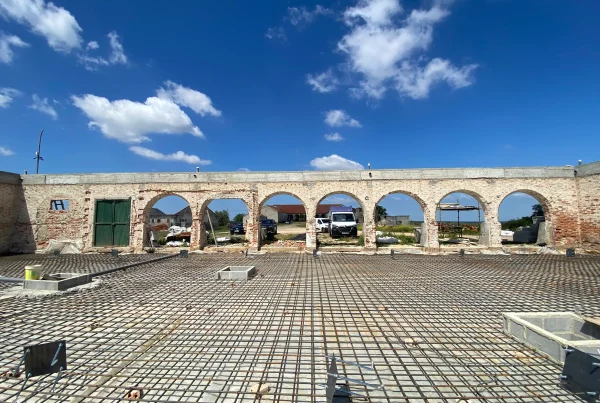 Edificio Serviços Adega (Metalúrgica João Gonçalves) - Azeitão-01